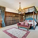 Canonteign Manor