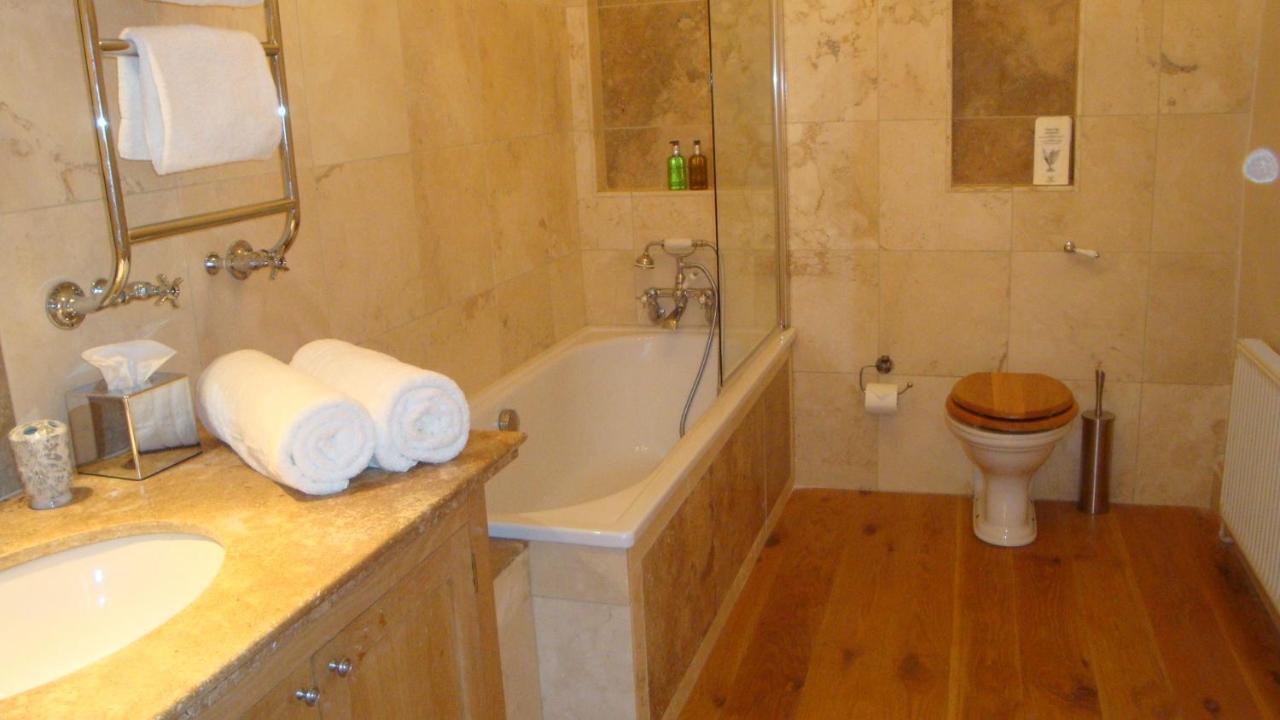 Canonteign Manor Bed & Breakfast
